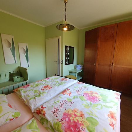 Ferienwohnung Am Traumgarten, 35646 Uplengen 外观 照片